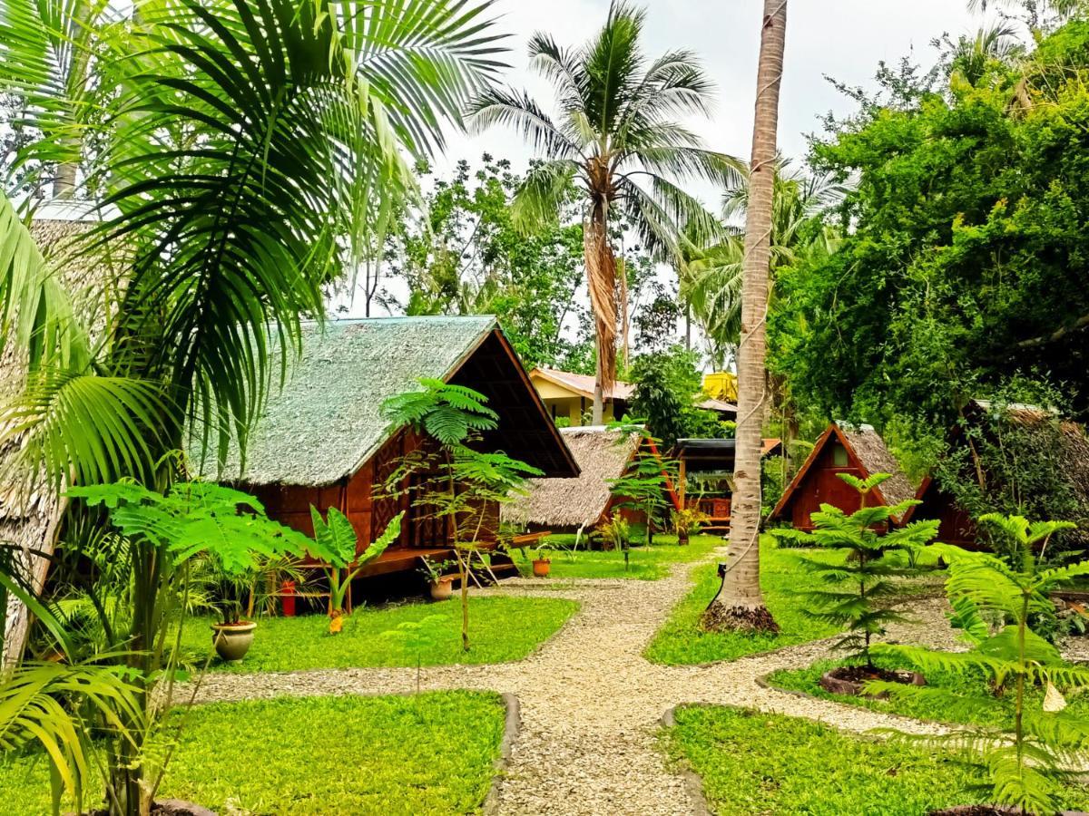 Archery-Asia Nipa Huts Moalboal Exterior photo