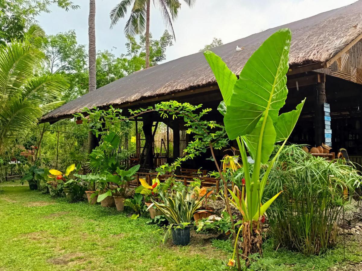 Archery-Asia Nipa Huts Moalboal Exterior photo