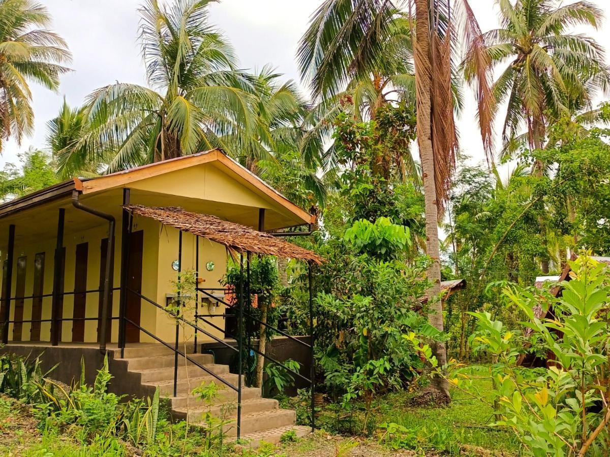 Archery-Asia Nipa Huts Moalboal Exterior photo