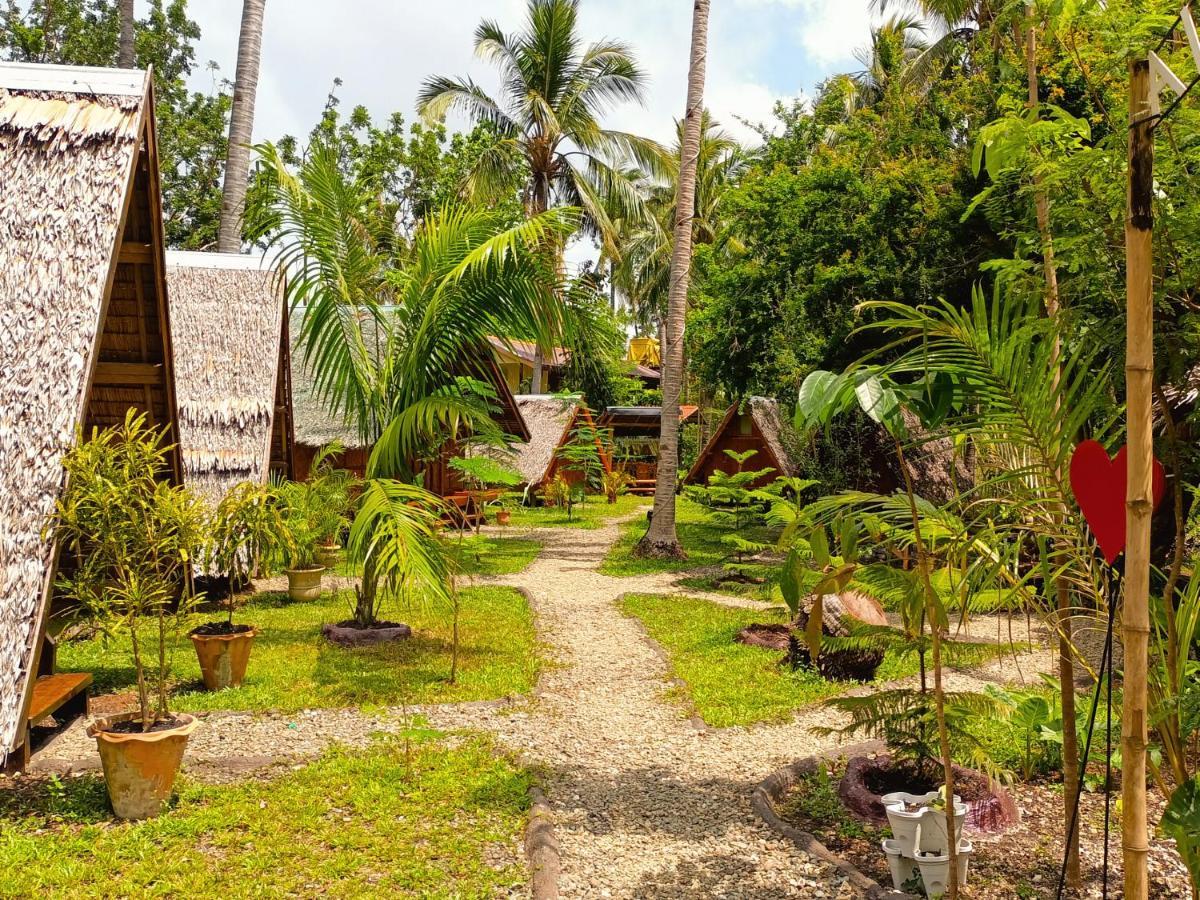 Archery-Asia Nipa Huts Moalboal Exterior photo