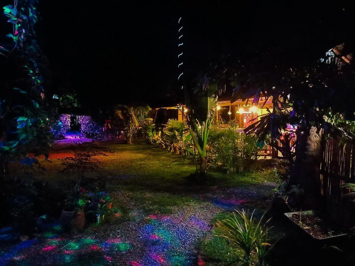 Archery-Asia Nipa Huts Moalboal Exterior photo